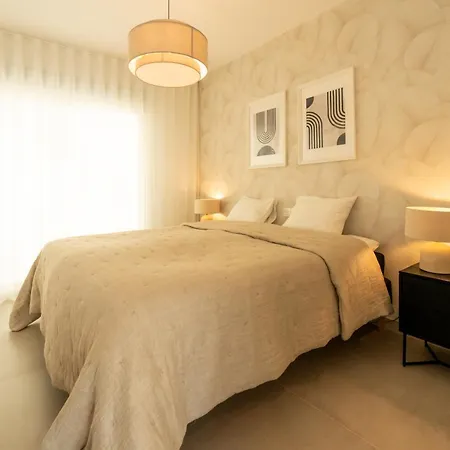 Stupa Hills Ix - Superb New Built Duplex Apartamento